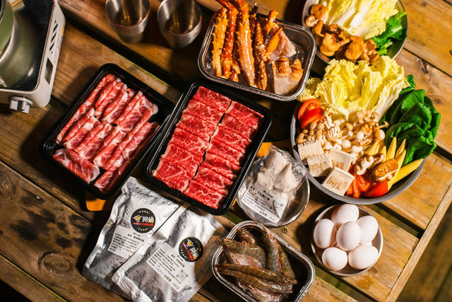 Camp Dining preview 1
